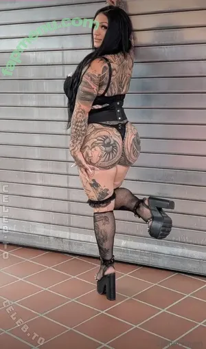 Stifflersmom / officialstifflersmom / stifflersmomofficial nude photo #0220