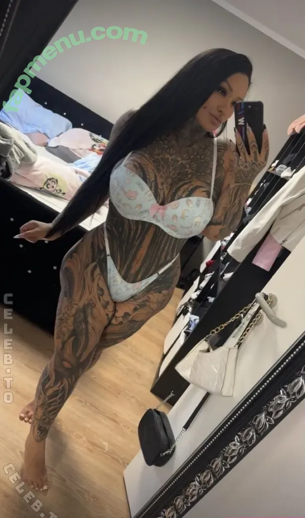 Stifflersmom nude photo #0204 (officialstifflersmom / stifflersmomofficial)