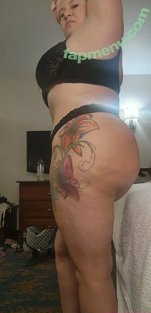 stifflersmum24 nude photo #0020 (stifflersmum24)