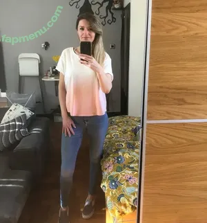 stillpayingformydivorce / Instakat74 nude photo #0055