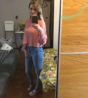 stillpayingformydivorce / Instakat74 nude photo #0056