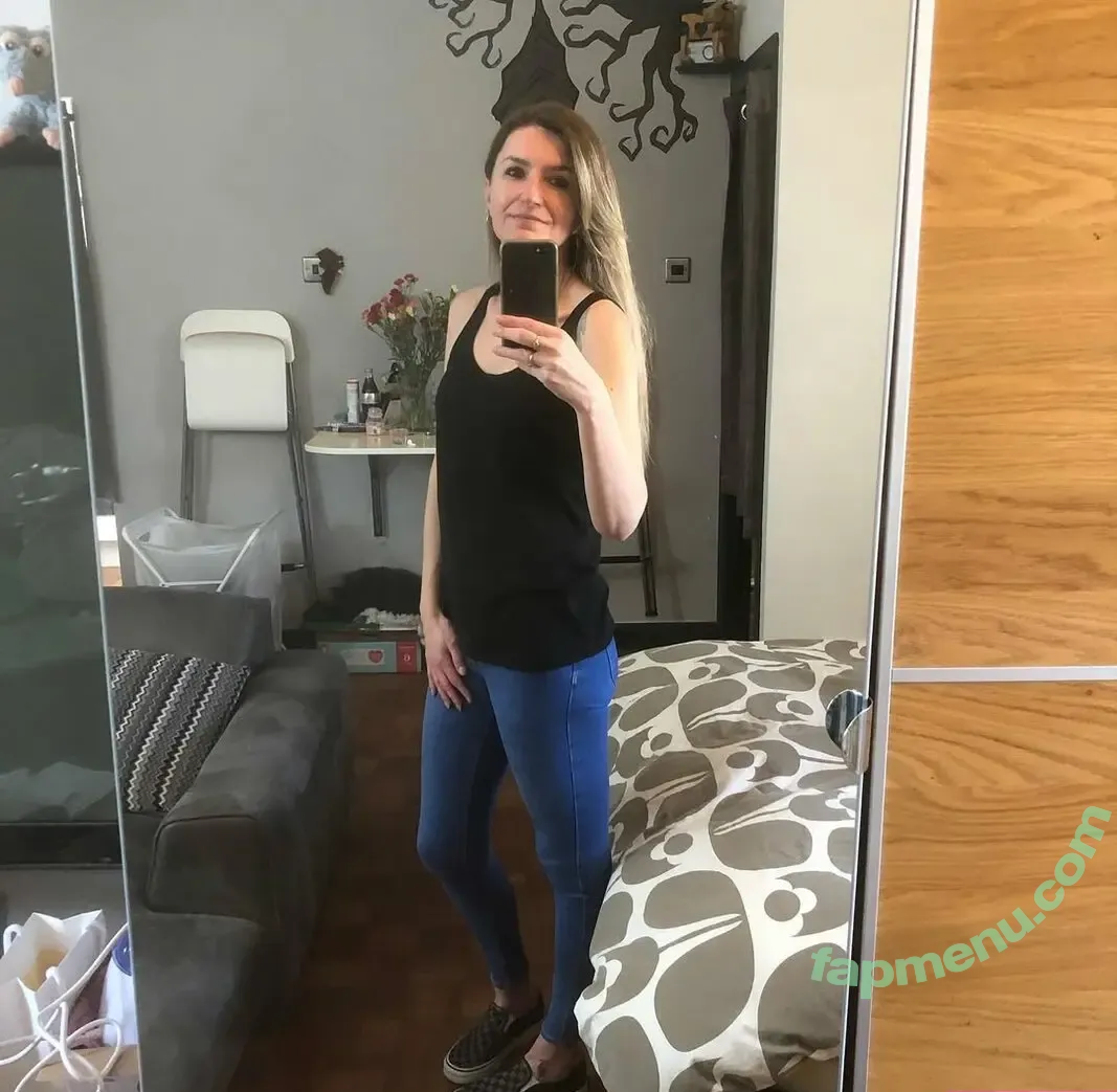 stillpayingformydivorce nude photo #0034 (Instakat74)