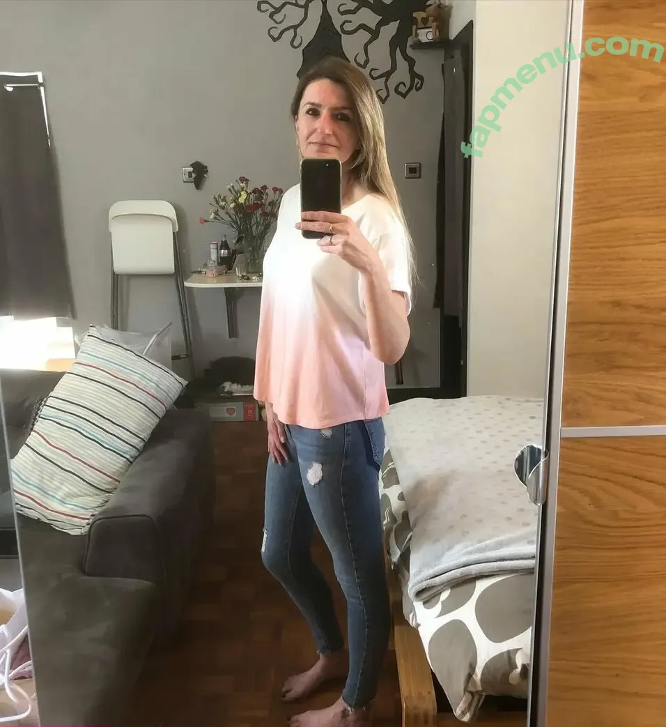 stillpayingformydivorce nude photo #0035 (Instakat74)