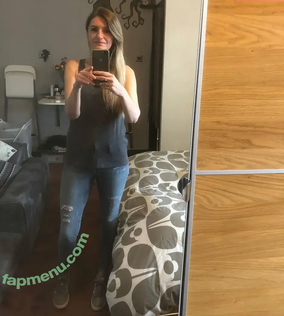 stillpayingformydivorce nude photo #0036 (Instakat74)