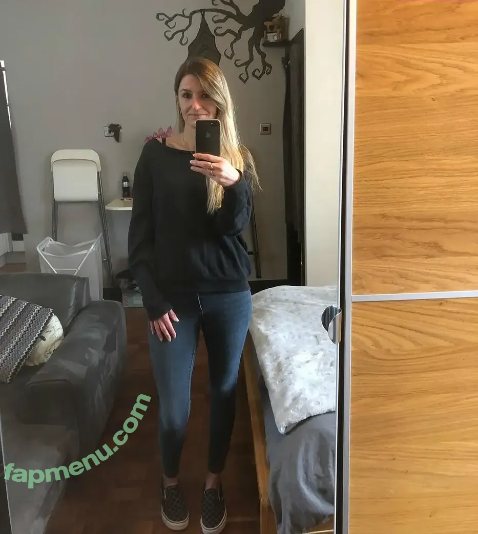 stillpayingformydivorce nude photo #0068 (Instakat74)