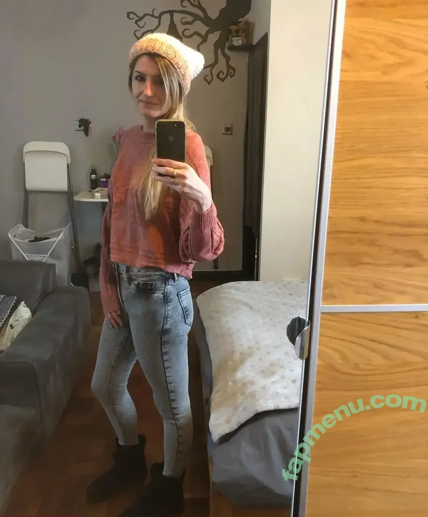 stillpayingformydivorce nude photo #0071 (Instakat74)