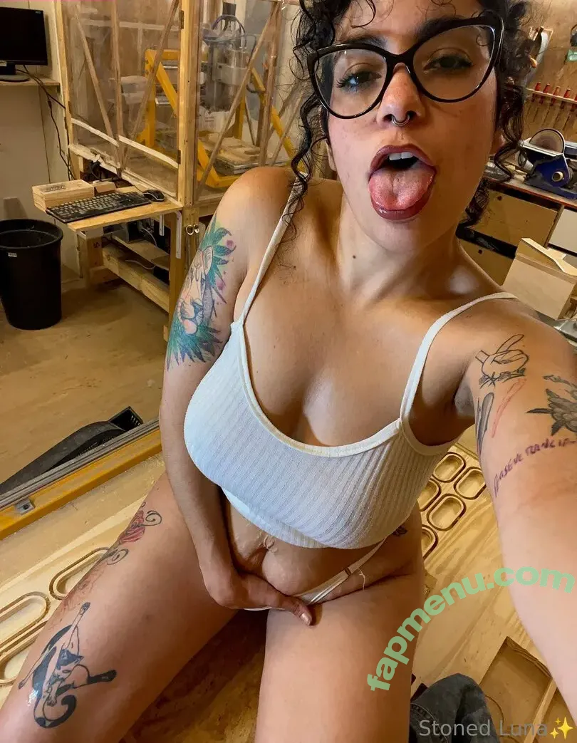 stonedluna nude photo #0051 (lunaisstoned)
