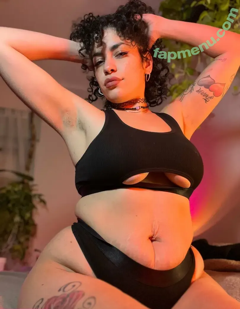 stonedluna nude photo #0094 (lunaisstoned)