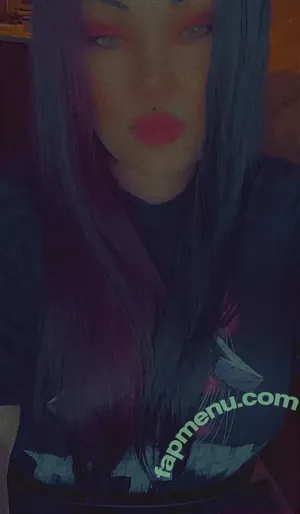 stonerg420 / stonrgurl420 nude photo #0015