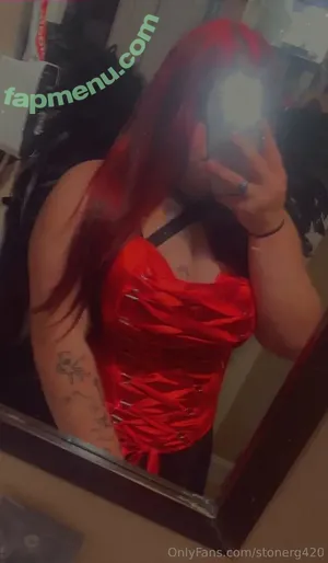 stonerg420 / stonrgurl420 nude photo #0018