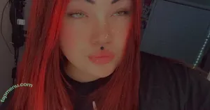 stonerg420 / stonrgurl420 nude photo #0024
