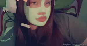 stonerg420 / stonrgurl420 nude photo #0034
