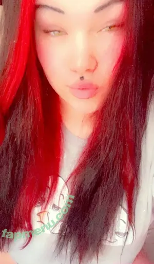 stonerg420 / stonrgurl420 nude photo #0037