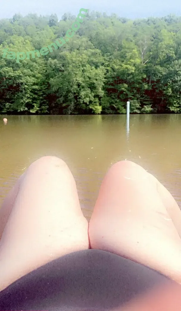 stonerg420 nude photo #0009 (stonrgurl420)