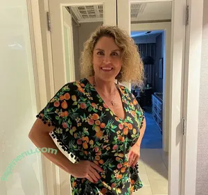 Storage Wars / Casey Nezhoda / cbargainhunters nude photo #0032