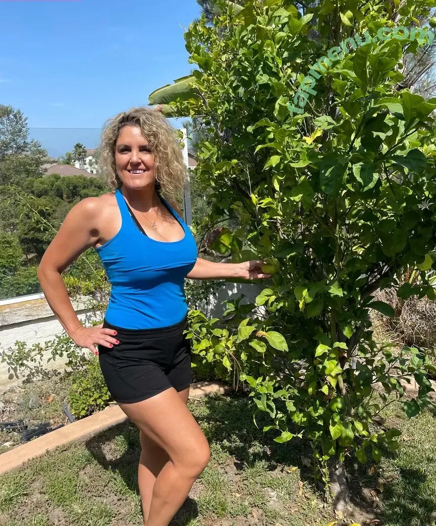 Storage Wars nude photo #0034 (Casey Nezhoda / cbargainhunters)