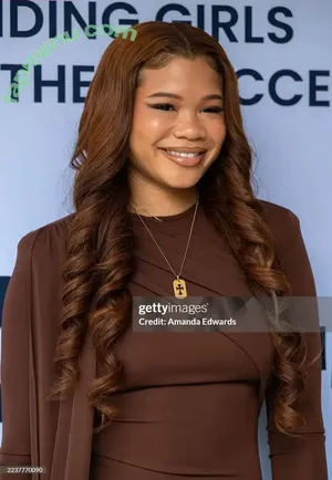 Storm Reid / stormikush / stormreid nude photo #1012