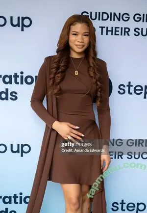 Storm Reid / stormikush / stormreid nude photo #1014
