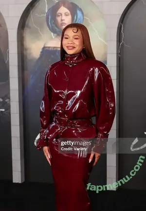 Storm Reid / stormikush / stormreid nude photo #1046