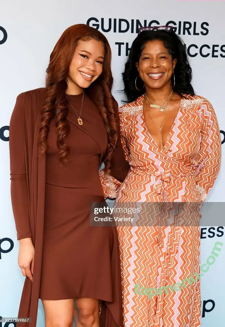 Storm Reid nude photo #1013 (stormikush / stormreid)