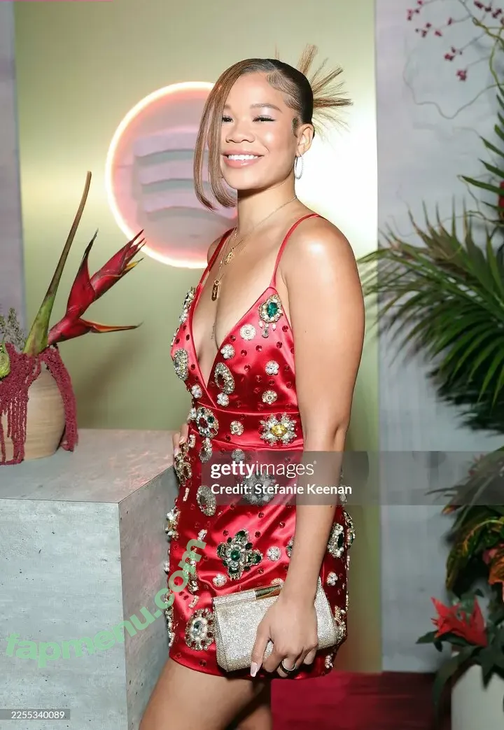 Storm Reid nude photo #1157 (stormikush / stormreid)