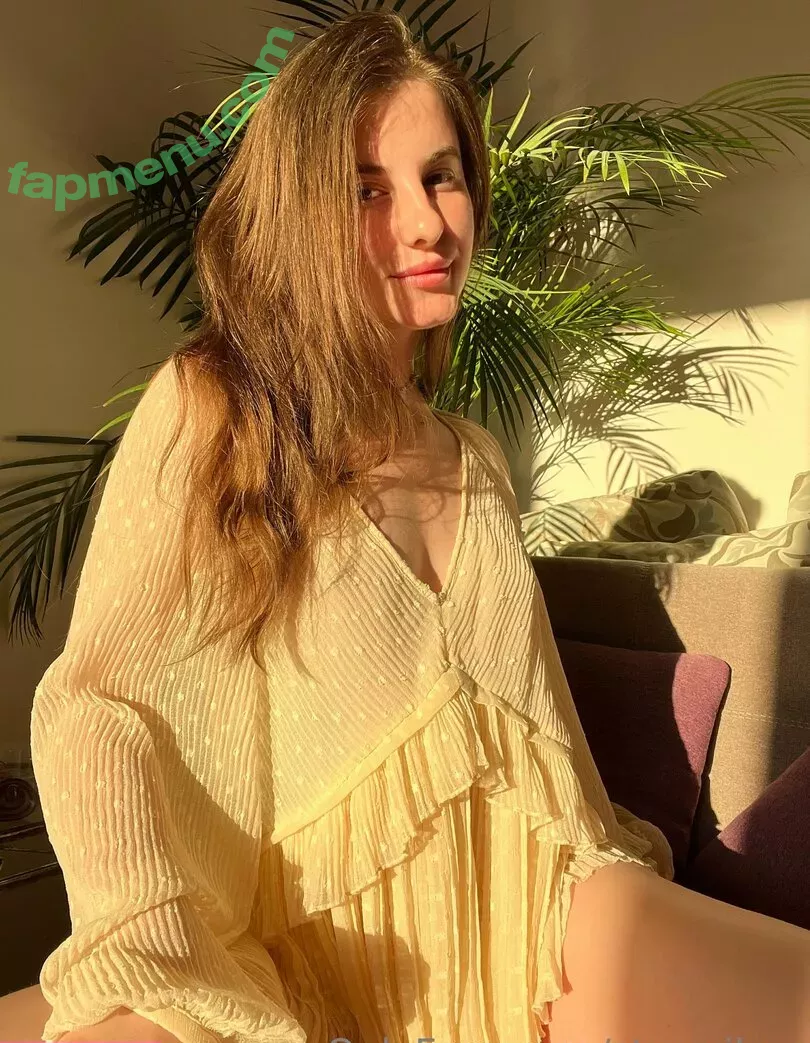 stormibee nude photo #0217 (Cherry Blossom / Stormi Bee / baby_cherrry / stormibree)
