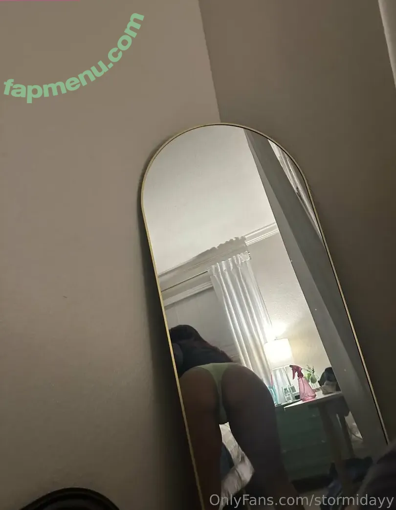 stormidayy nude photo #0003 (thestormiday)