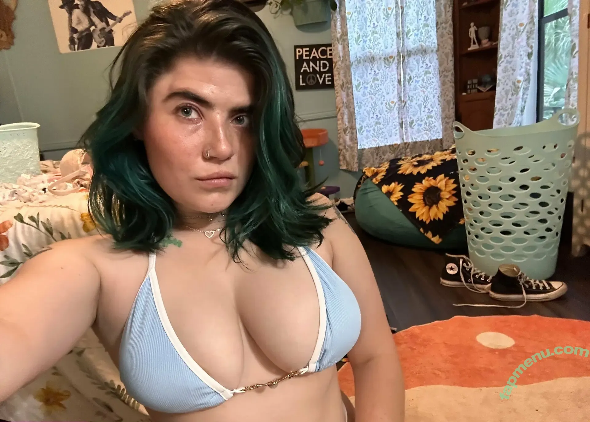 stormiewaters98 nude photo #0012 (stormywaters98)
