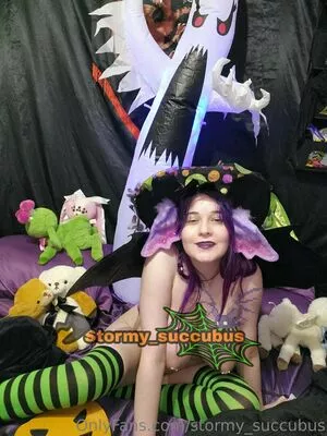 Stormy Succubus / stormy_loves_u / stormy_succubus nude photo #0781
