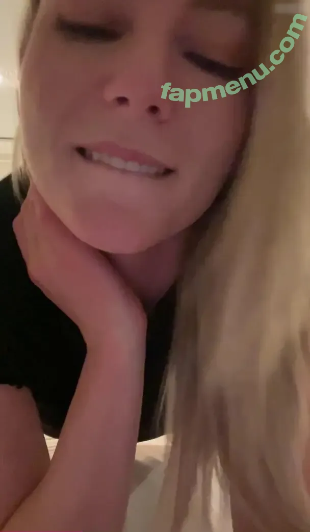 STPeach nude photo #0050 (lisapeachy)