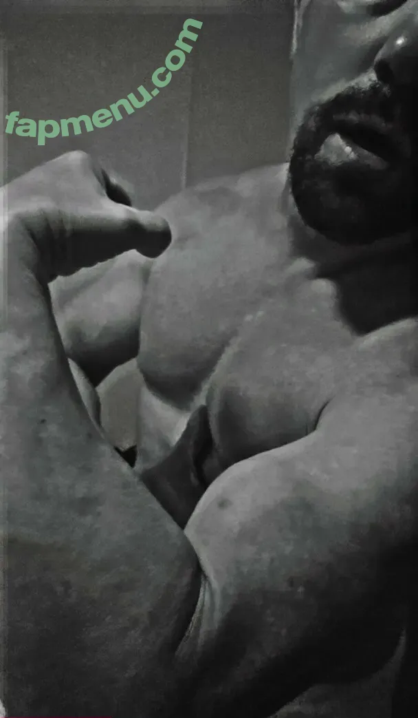 straightplaya nude photo #0007 (playa_str8)