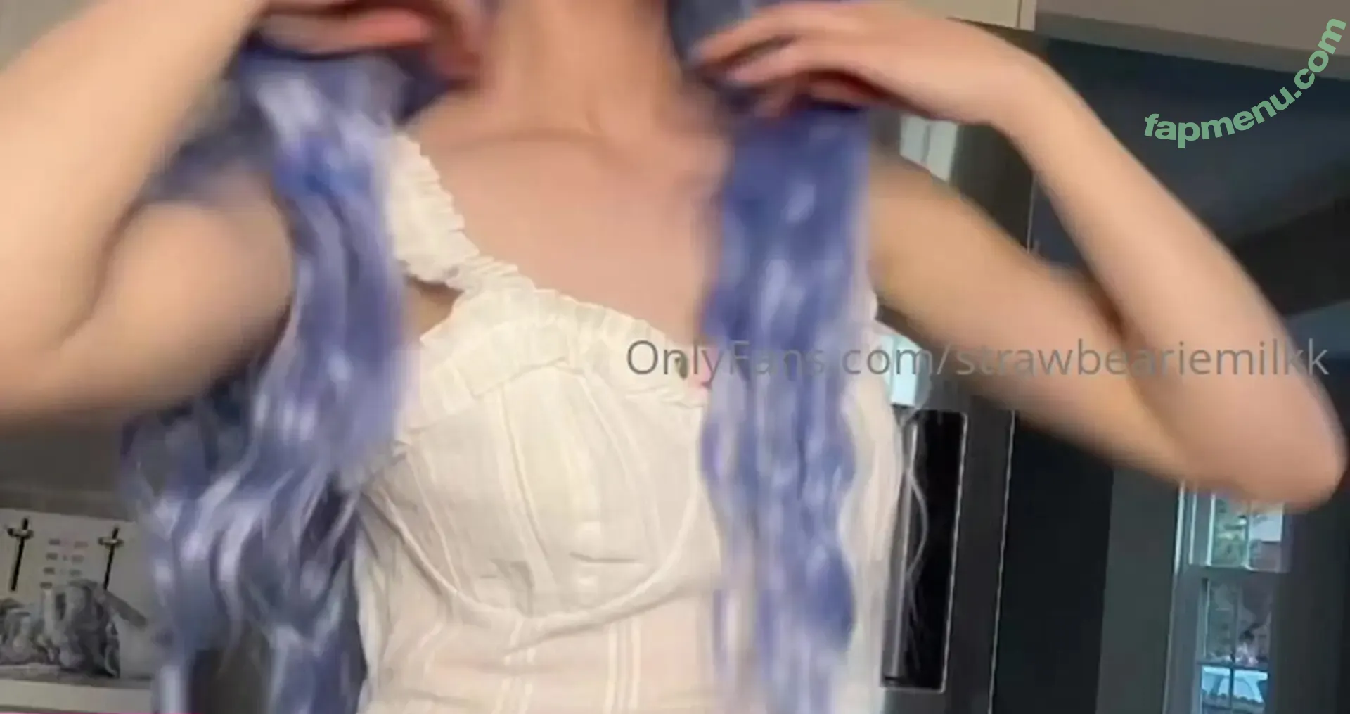 Strawbearie Milkk nude photo #0010 (Strawbearie Milkk)