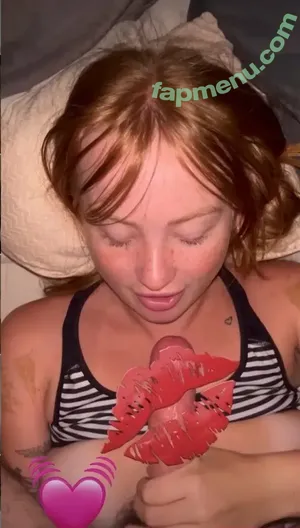 strawberry.waifu / Lil red / kaydens.travels nude photo #0003
