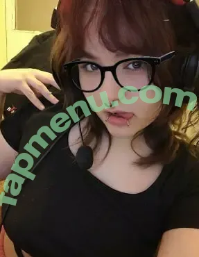 strawberry1baby nude photo #0003 (thatoneshaygirl)