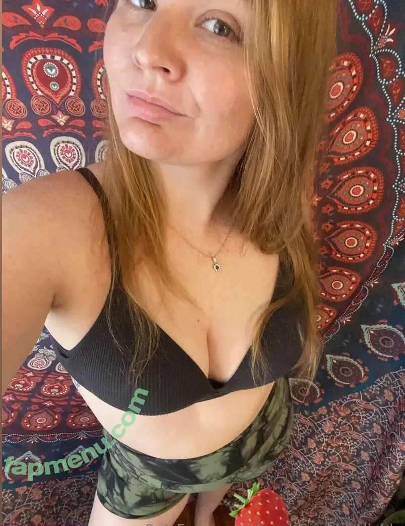strawberryblondiebb nude photo #0001 (thyckredbbw24)
