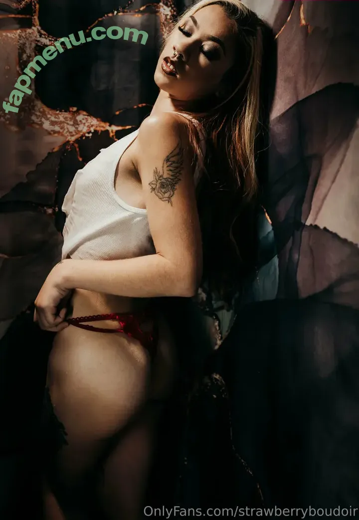 strawberryboudoir nude photo #0002 (strawberryboudoir)