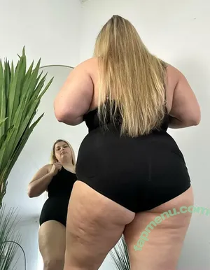 strawberrybreetv / strawberrisweetv nude photo #0001