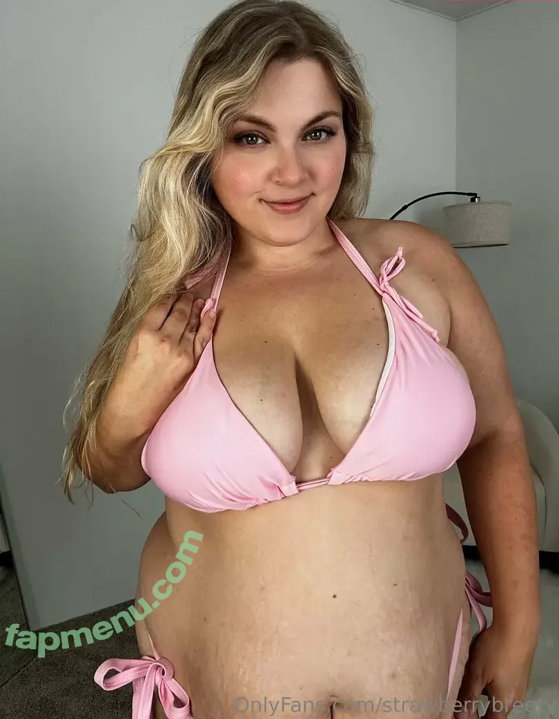 strawberrybreetv nude photo #0064 (strawberrisweetv)