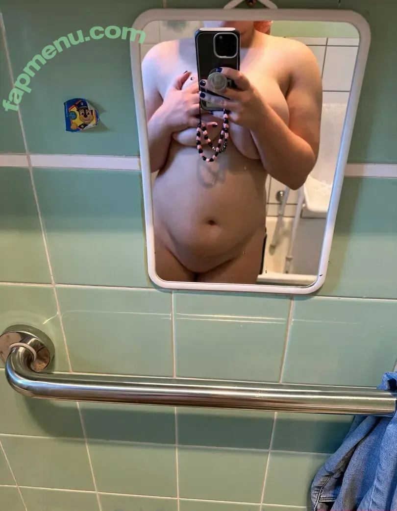 strawberrydots nude photo #0010 (strawberrydots_)
