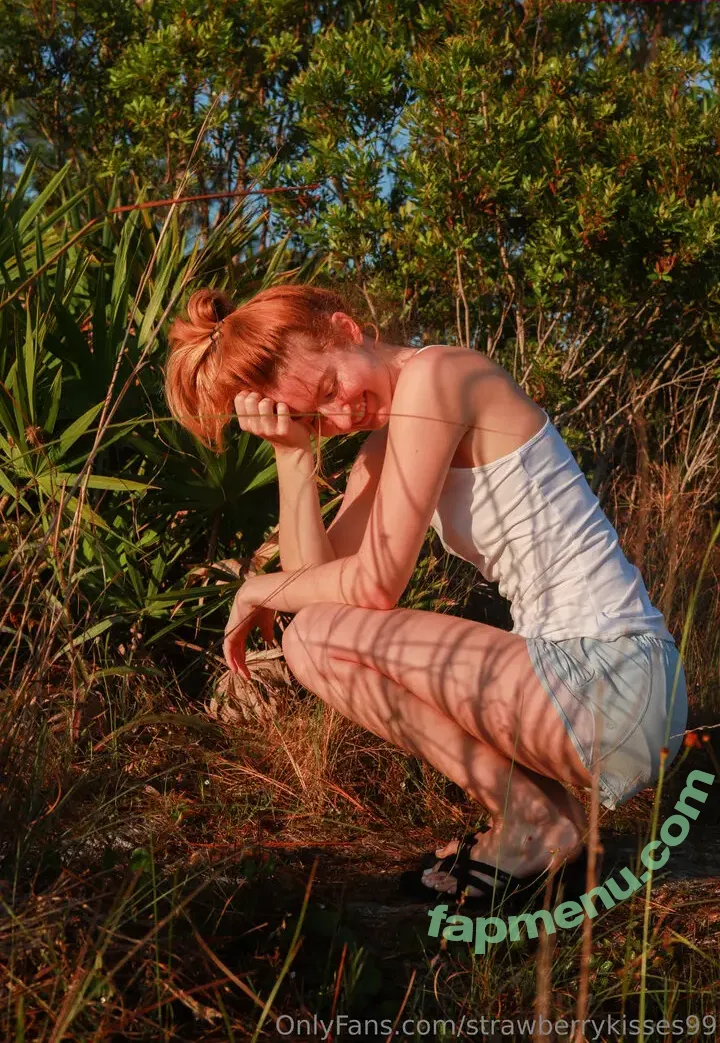 strawberrykisses99 nude photo #0025 (shopstrawberrykisses)