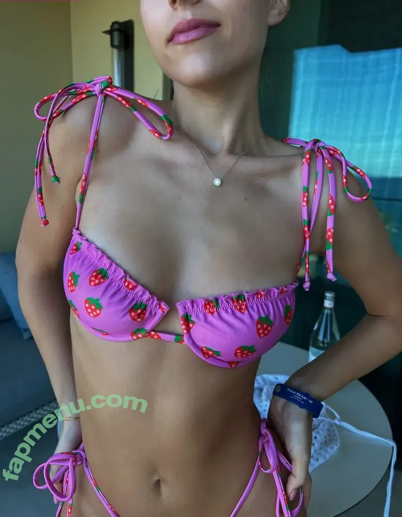 Strawberrymilkmob nude photo #0033 (Strawberrymilkmob)