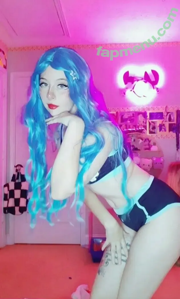 strawberrymilkwithcream nude photo #0024 (strawberrymilkcomedy)