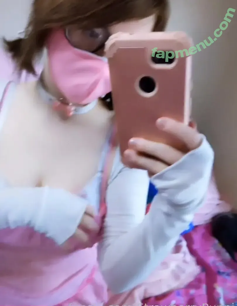 StrawberryPuppi nude photo #0042 (ServicePuppie)