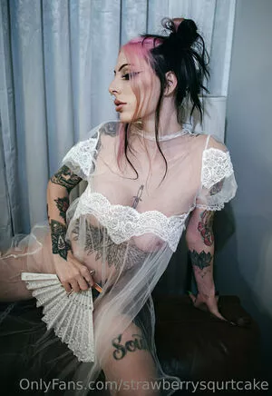 Strawberrysquirtcake / Taylorizlame / anyuser / bitchpudding / strawberryshortcake / strawberrysqurtcake nude photo #0001