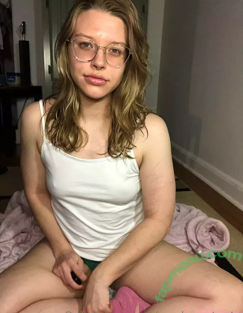 strawberrytootx nude photo #0024 (Strawberrytootsx / strawberrytootsiee)