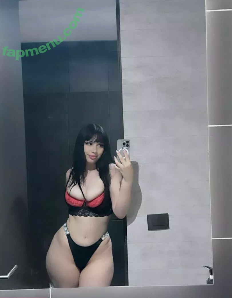strawberryy20 nude photo #0124 (Princesskya / Strawbxrryy1 / _spicy.strawberry_)