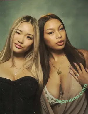 Strawbunnyloop / Lily Luen / lily.luen nude photo #0054