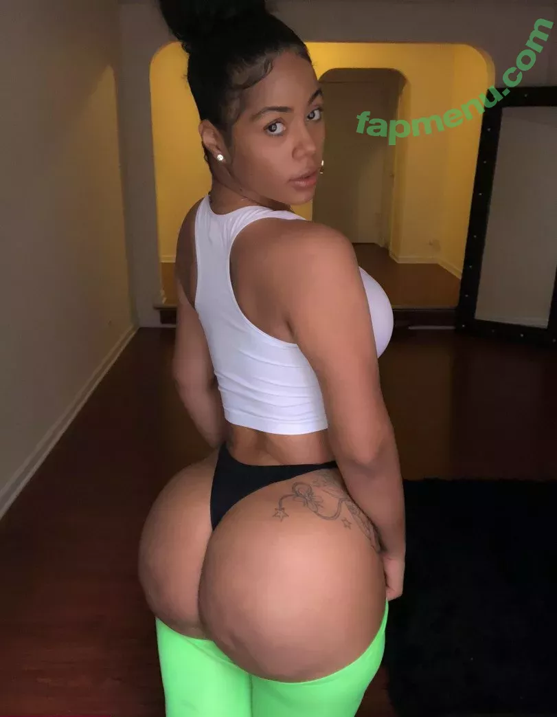 Strella Katt nude photo #0071 (Strellakat / strellakatuncut)
