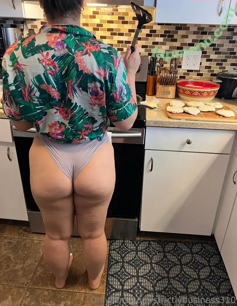 Strictly Business nude photo #0095 (StrictlyBusiness310 / strictlybusinessmagazine / transparency)