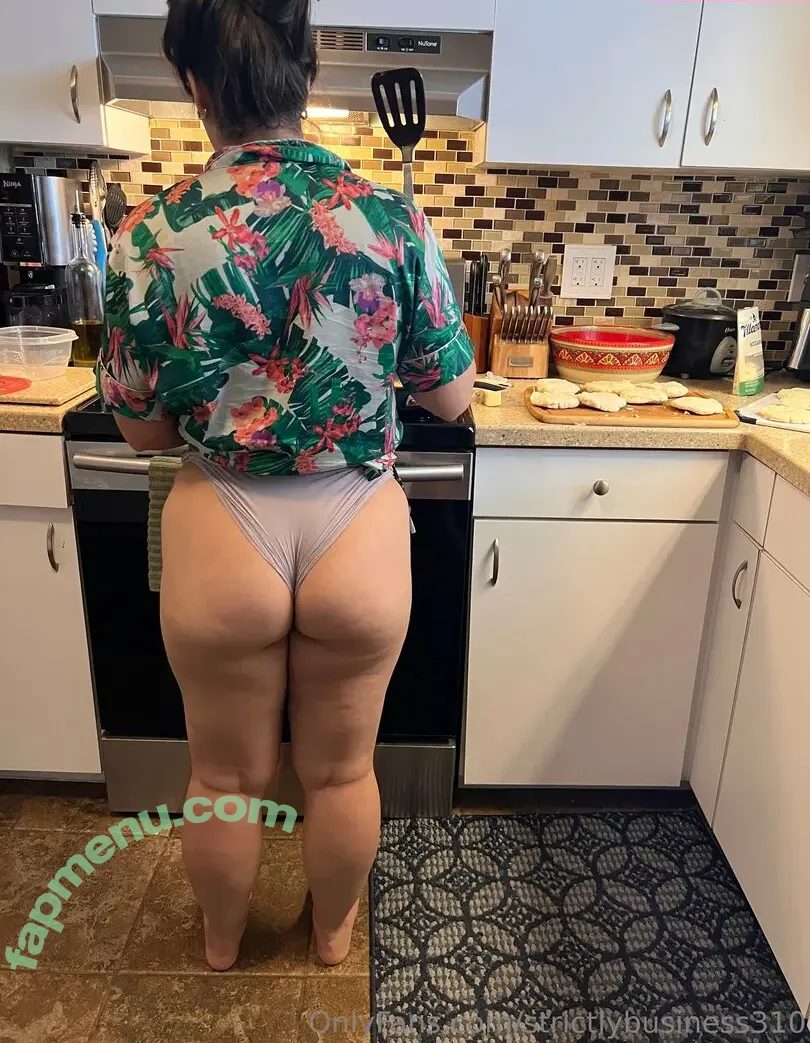 Strictly Business nude photo #0118 (StrictlyBusiness310 / strictlybusinessmagazine / transparency)